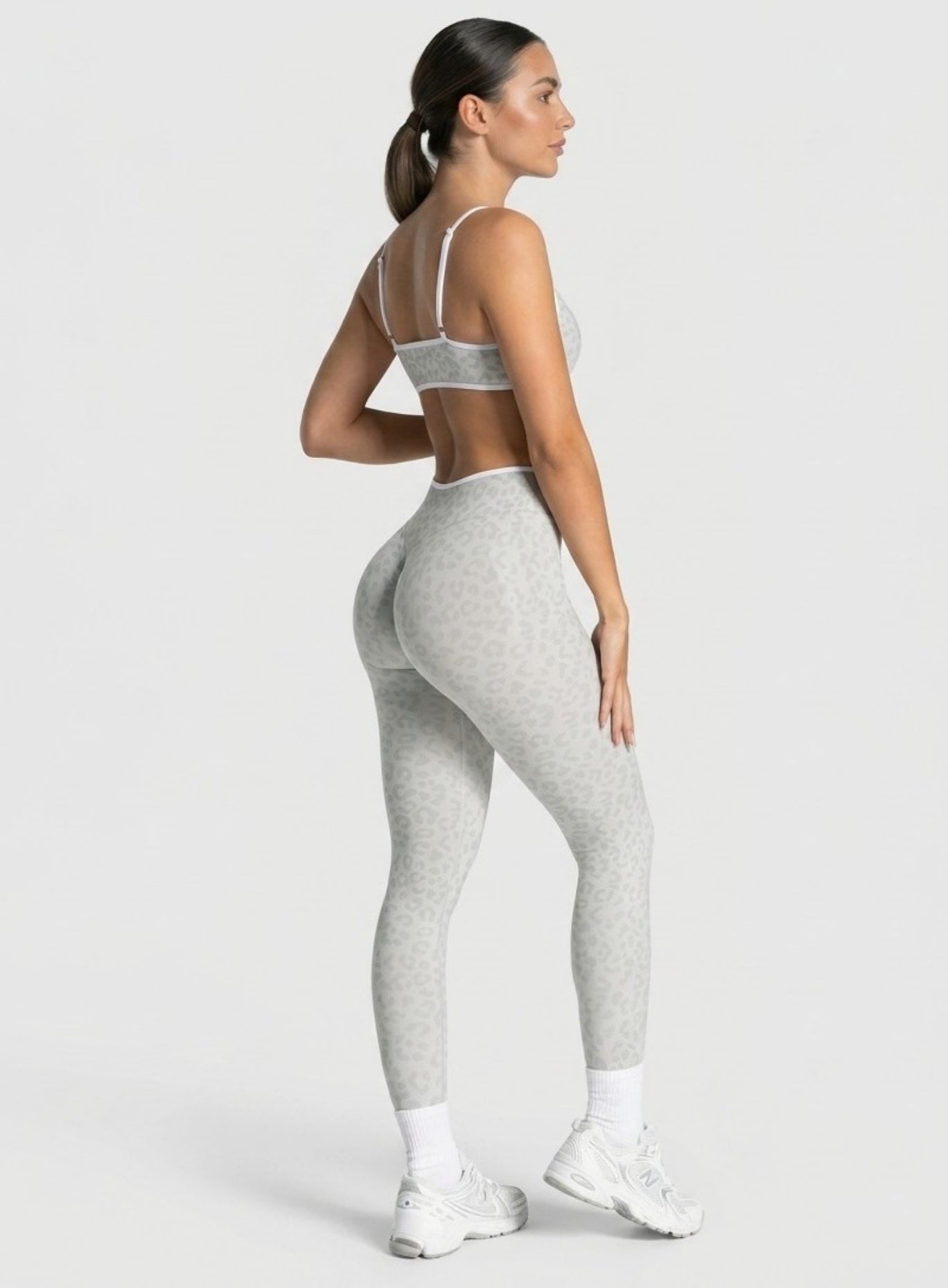 HydraFit Leopard Scrunch Leggings - Silver Gray