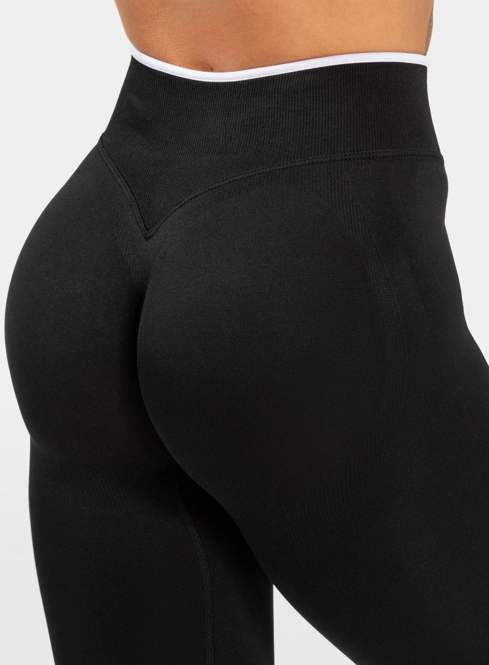 SculptCurve - HydraFit Seamless Legging - Black - VECTOR SPORTSWEAR