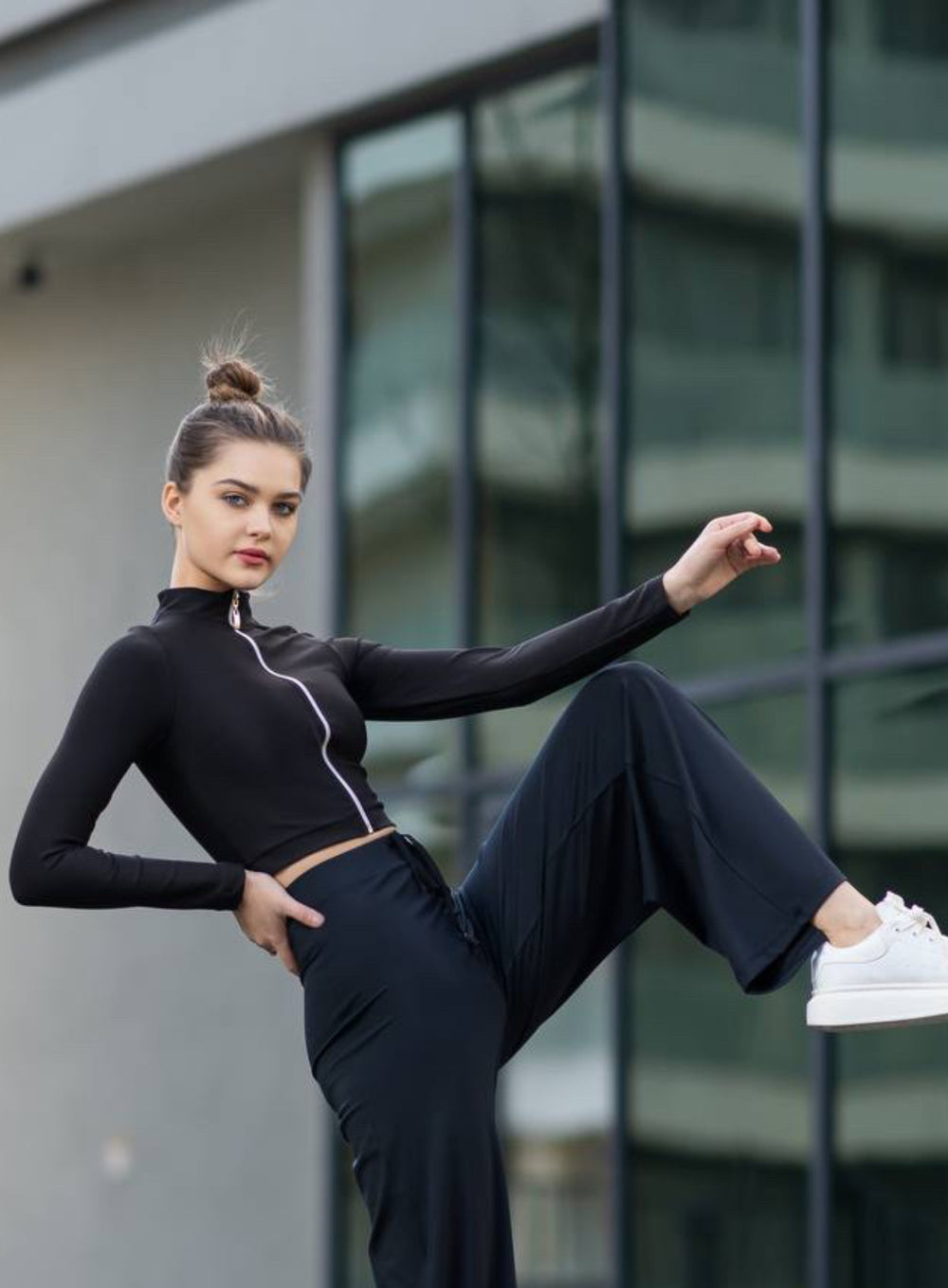 GERD - LONG SLEEVES ZIP UP - BLACK - VECTOR SPORTSWEAR