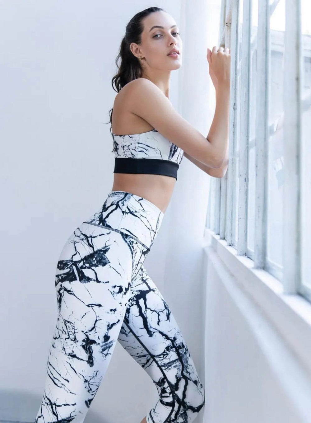 HERA - MID - CALF LEGGING - PATTERNED - VECTOR SPORTSWEAR