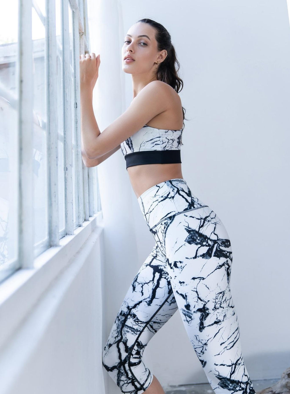 HERA - MID - CALF LEGGING - PATTERNED - VECTOR SPORTSWEAR