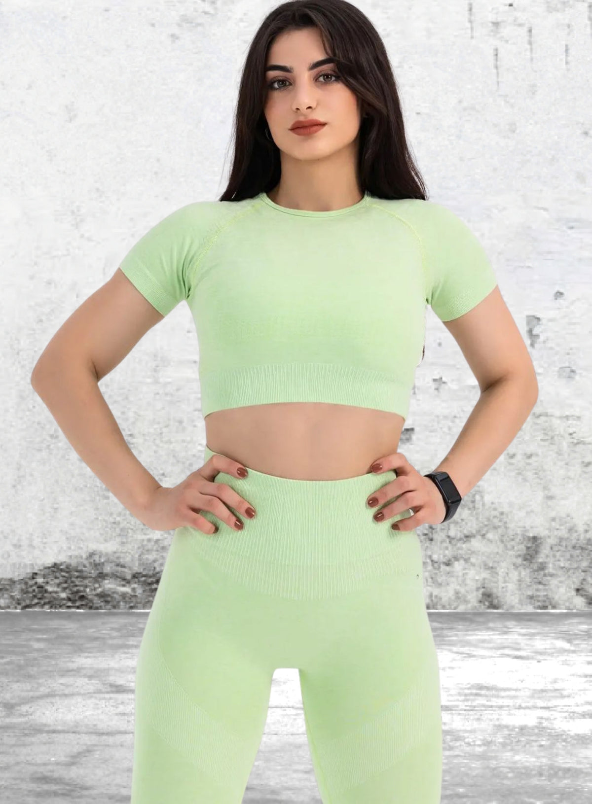 HERA - HYDRAFIT SEAMLESS SHORT SLEEVES - PISTACHIO GREEN