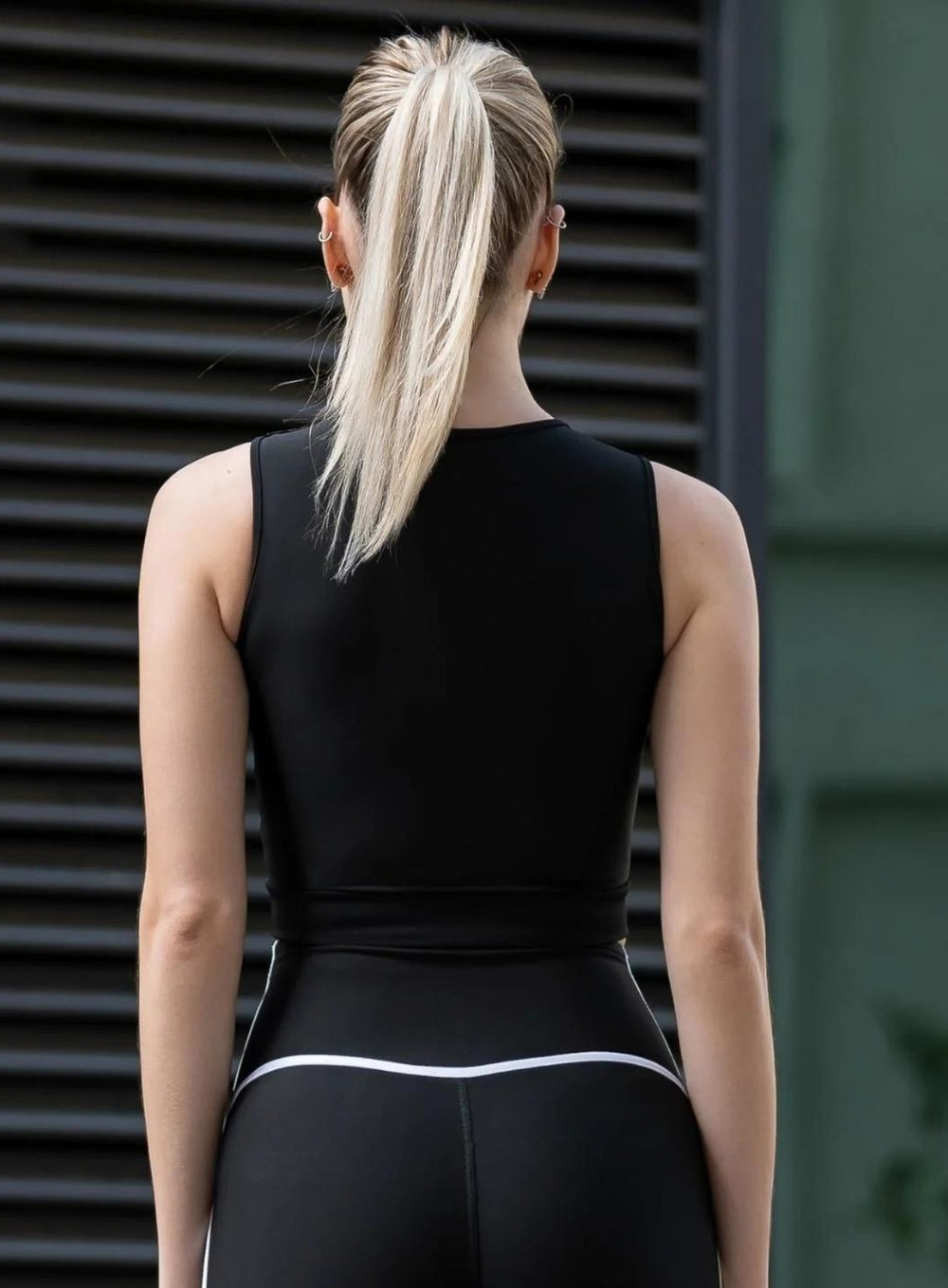 THRUD - ZIPFIT ACTIVE SLEEVELESS CROP TOP - BLACK AND WHITE - VECTOR SPORTSWEAR